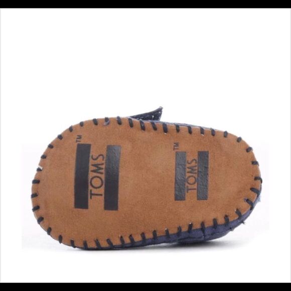 Tiny Toms: Crib Alpargata Navy Canvas Flats - Picture 3 of 8